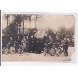 MOTO : carte photo (curé - fête) - état