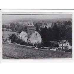 LYONS LA FORET : carte photo du village  - l'église - (procédé photo rare) - très bon état