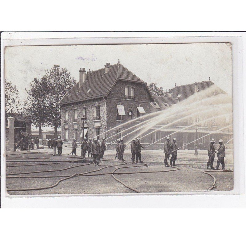 CHATILLON SOUS BAGNEUX ? : carte photo des pompiers - très bon état