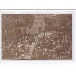 NOGENT SUR MARNE : carte photo d'une procession à la sortie de l'église en 1909 - très bon état