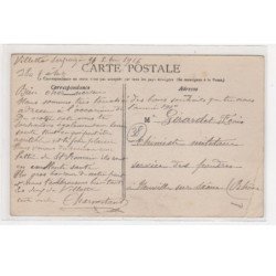 VIENNE (environs) : une batteuse (agriculture) - état