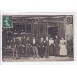 A localiser (cachet de départ ...en Brie) : carte photo d'un salon de coiffure (coiffeur) - très bon état