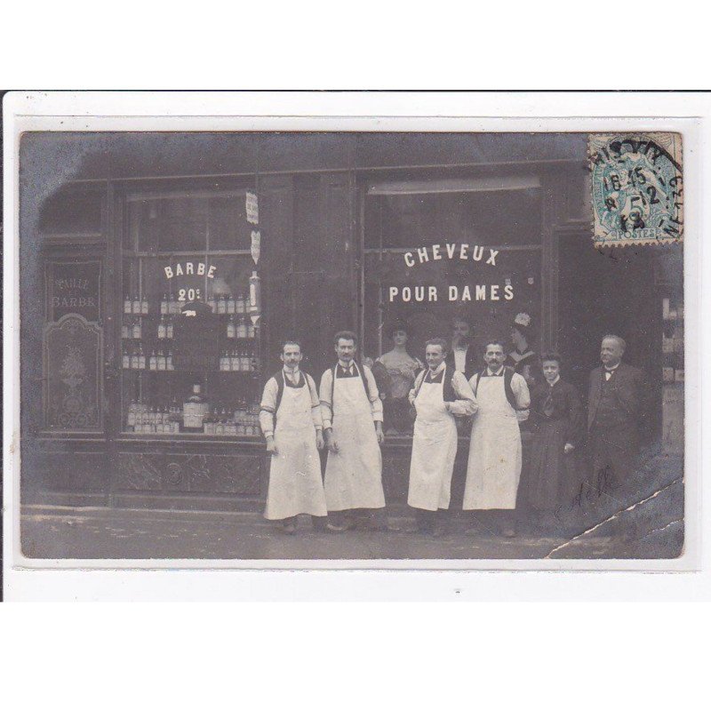 PARIS : carte photo d'un salon de coiffure (coiffeur) - état