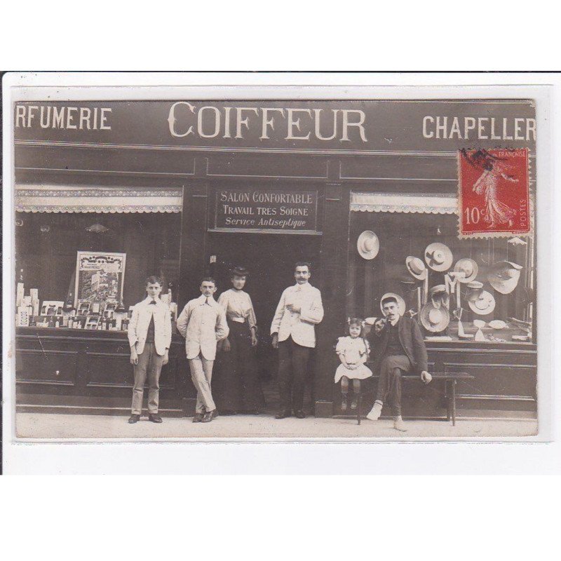 A LOCALISER : carte photo d'un salon de coiffure (coiffeur) - très bon état