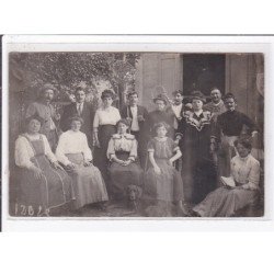 A LOCALISER : carte photo d'un groupe (peche - chien) (photoBLANC à LA VARENNE Saint MAUR)- très bon état