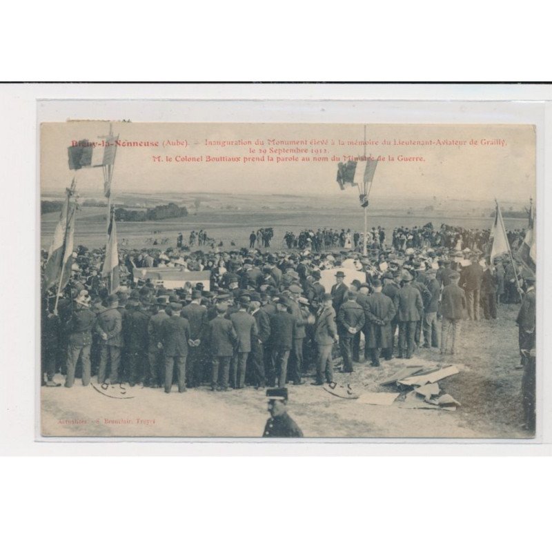RIGNY LA NONNEUSE - Inauguration du monument élevé à la mémoire du Lieutenant-Aviateur de Grailly - très bon état