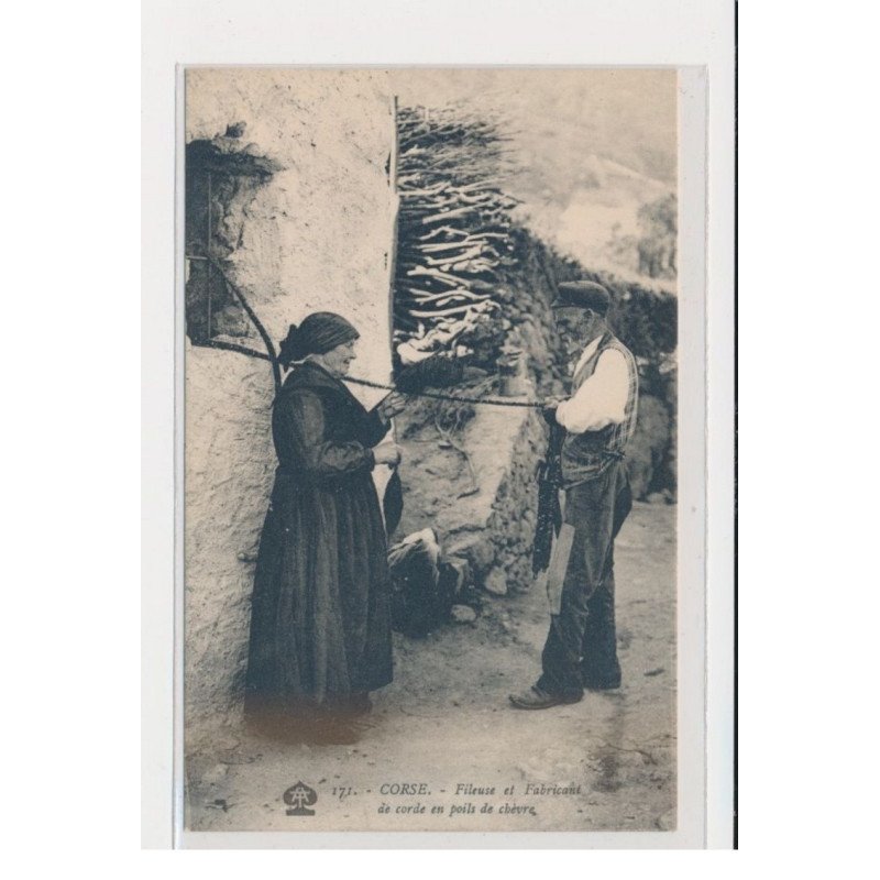 CORSE - Fileuse et fabricant de corde en poils de chèvre - très bon état