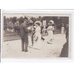 DIJON ? : lot de 2 cartes photo de la Fete de la petite Fleur (bienfaisance - Croix Rouge) - très bon état