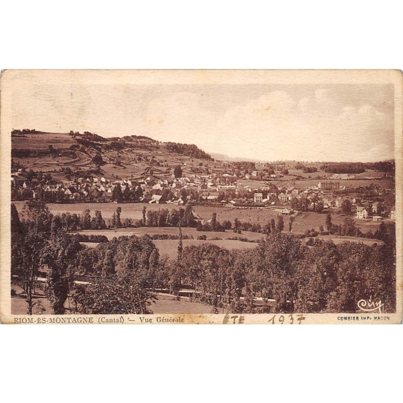 RIOM ES MONTAGNE - Vue générale - très bon état