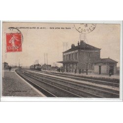 VILLENEUVE LE ROI : gare prise des quais - état