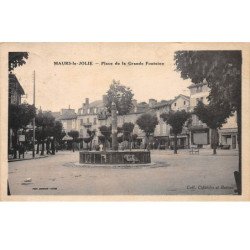 MAURS LA JOLIE - Place de la Grande Fontaine -très bon état