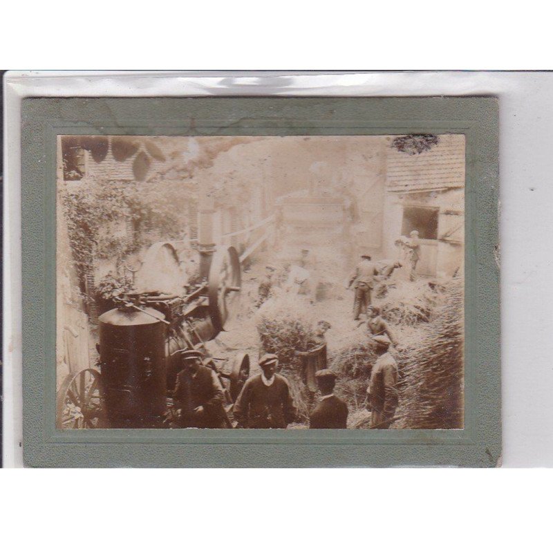 DREUX (environs) : photo format 10x13 cm d'une batteuse en action vers 1900 (agriculture) - bon état (trace)