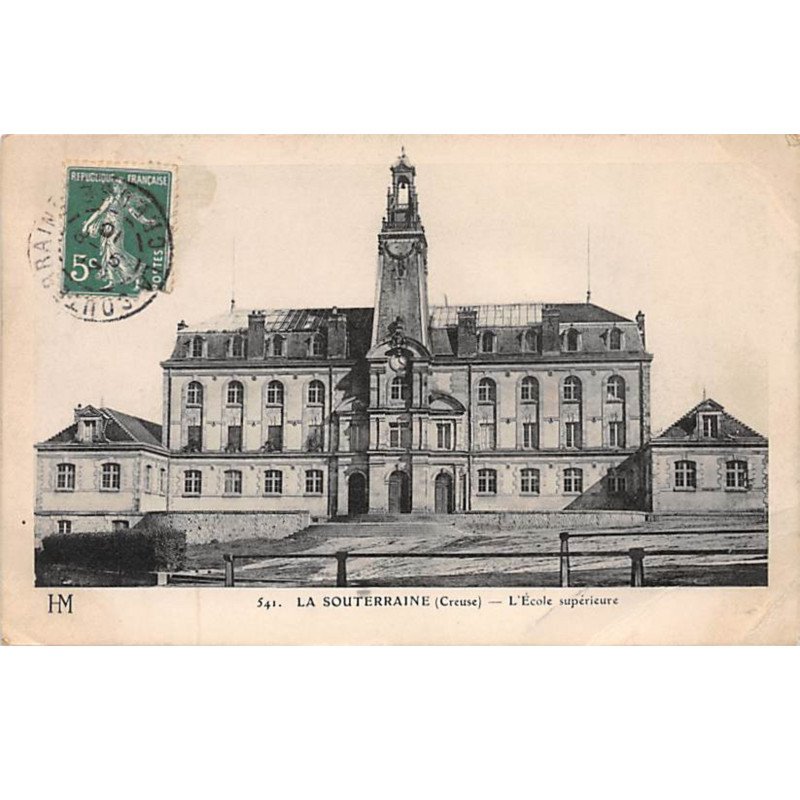 LA SOUTERRAINE - L'Ecole supérieure - très bon état