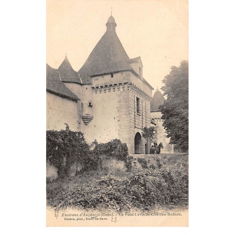 Environs d'Auzances - Le Pont Levis de Château Bodeau - très bon état