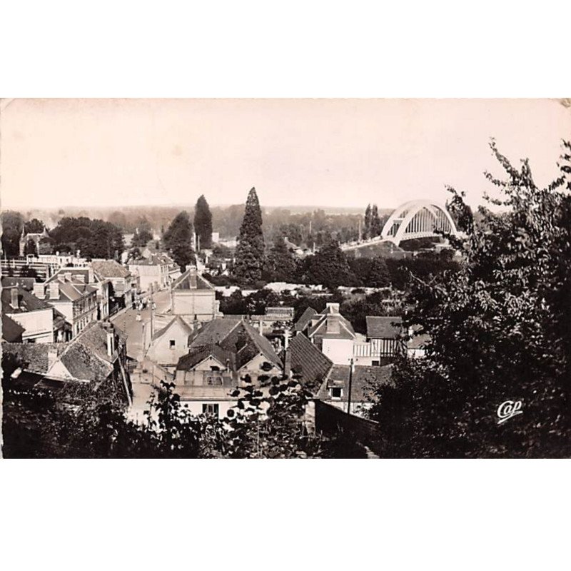 SAINT PIERRE DU VAUVRAY - Vue générale - très bon état