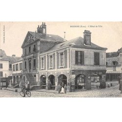 BRIONNE - L'Hôtel de Ville - très bon état