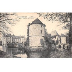 LA HOUSSAYE - Le Château - Les 3 Tours et les Fossés - très bon état