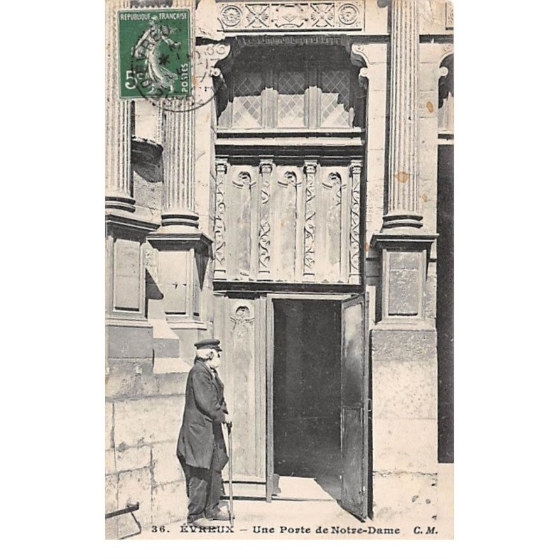 EVREUX - Une Porte de Notre Dame - très bon état