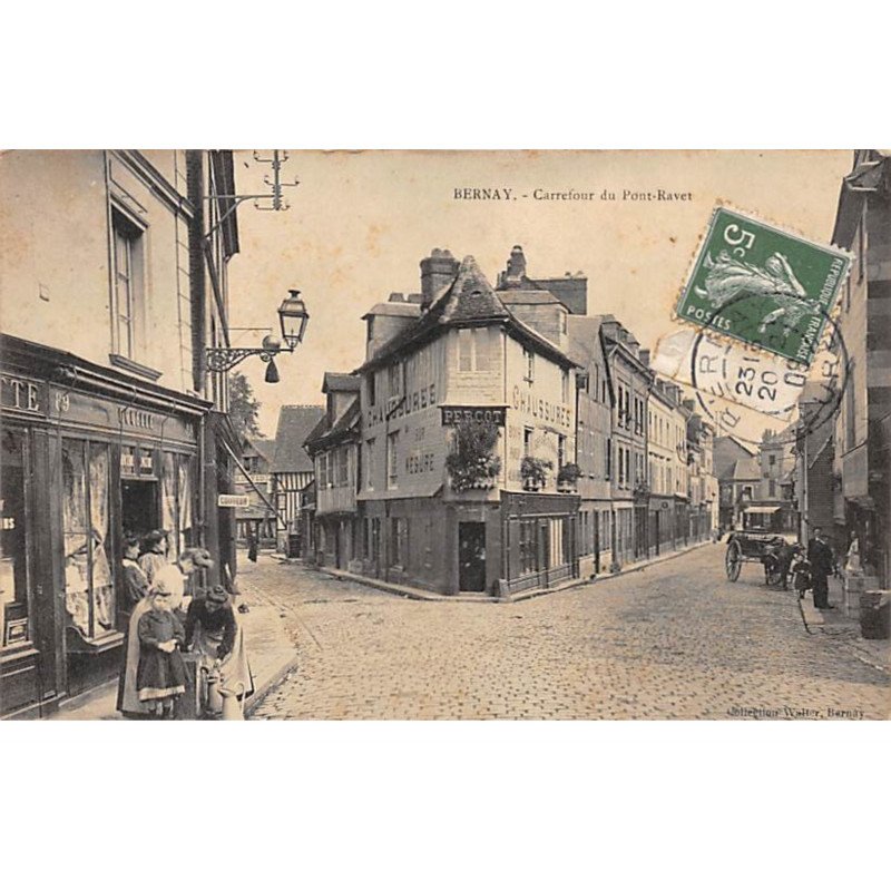 BERNAY - Carrefour du Pont Ravet - très bon état