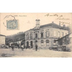 FAINS - Place et Mairie - très bon état