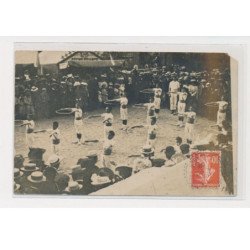 BONNEVILLE LA LOUVET - Gymnastique - cerceau - état