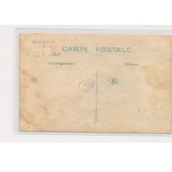 VOUZON - Carte photo - Hommes décorés - état