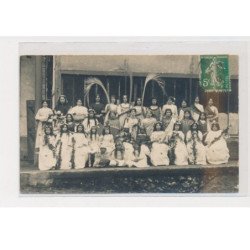 BONNY SUR LOIRE - Carte photo - Groupe de femmes costumées - très bon état