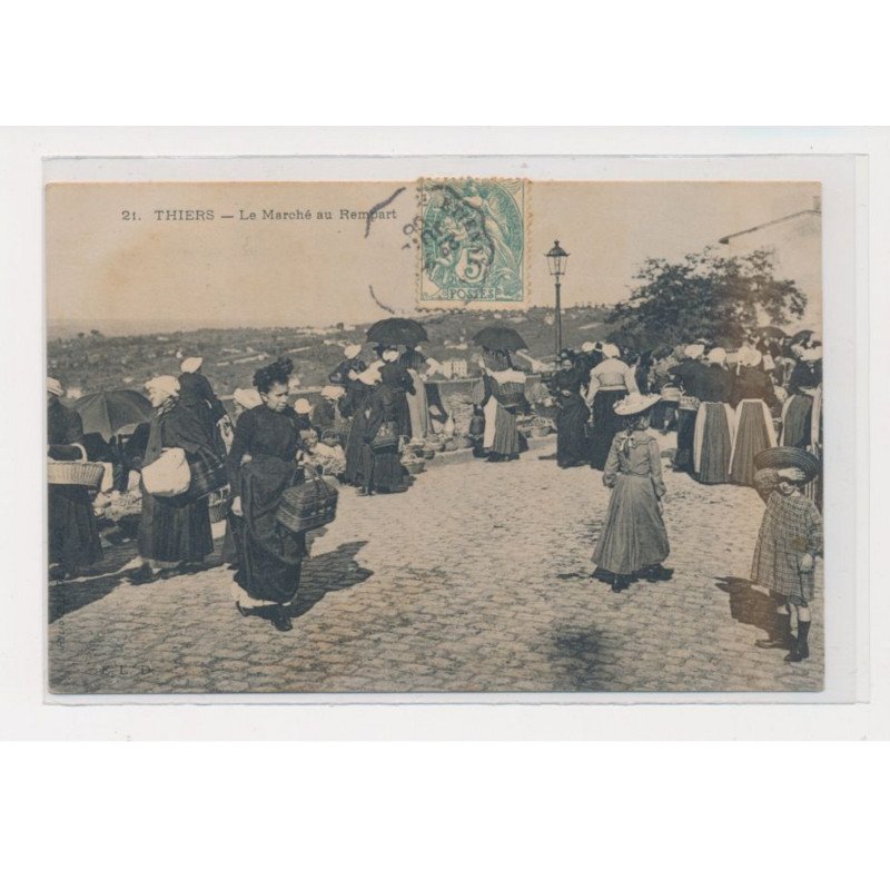 THIERS - Le marché au rempart - très bon état