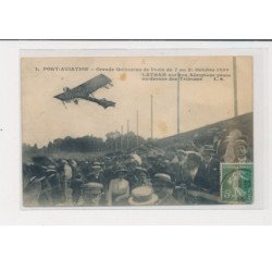 JUVISY - Port-Aviation - Grande quinzaine de Paris 1909 - Latham sur son aéroplane au dessus des tribunes - état