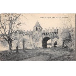 Entrée du Logis de GARDE EPEE - très bon état