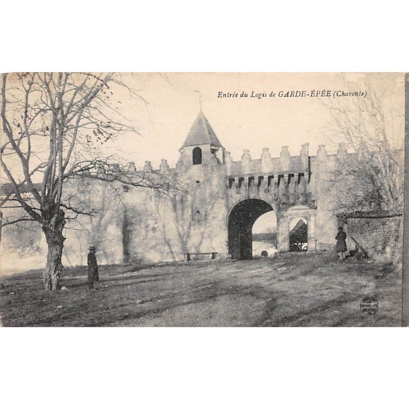 Entrée du Logis de GARDE EPEE - très bon état