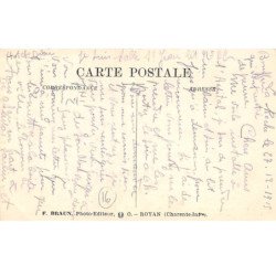 LA ROCHEFOUCAULD - Une visite au Château - Galeries du Premier Etage - très bon état