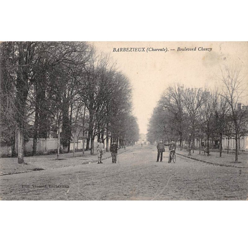 BARBEZIEUX - Boulevard Chanzy - très bon état