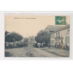 COUCY - Place publique - très bon état