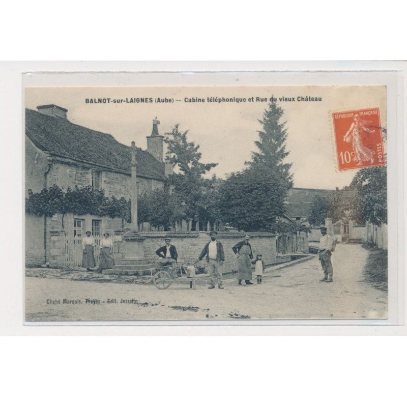 BALNOT SUR LAIGNES - Cabine téléphonique et rue du vieux château - très bon état