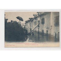 VILLEFRANCHE DE ROUERGUE - rue Lapeyrade - Sauvetage des habitants (inondation du 14 Décembre 1906) - très bon état