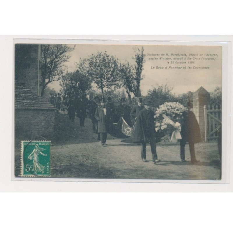 SAINTE CROIX - Obsèques de Mr Maruéjouls, député l'Aveyron - Le drap d'honneur et les couronnes - très bon état