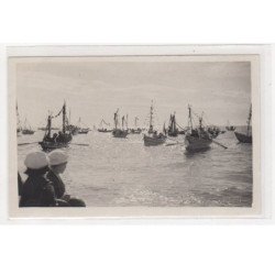 COUTAINVILLE : lot de 4 cartes photo d'une procession - très bon état