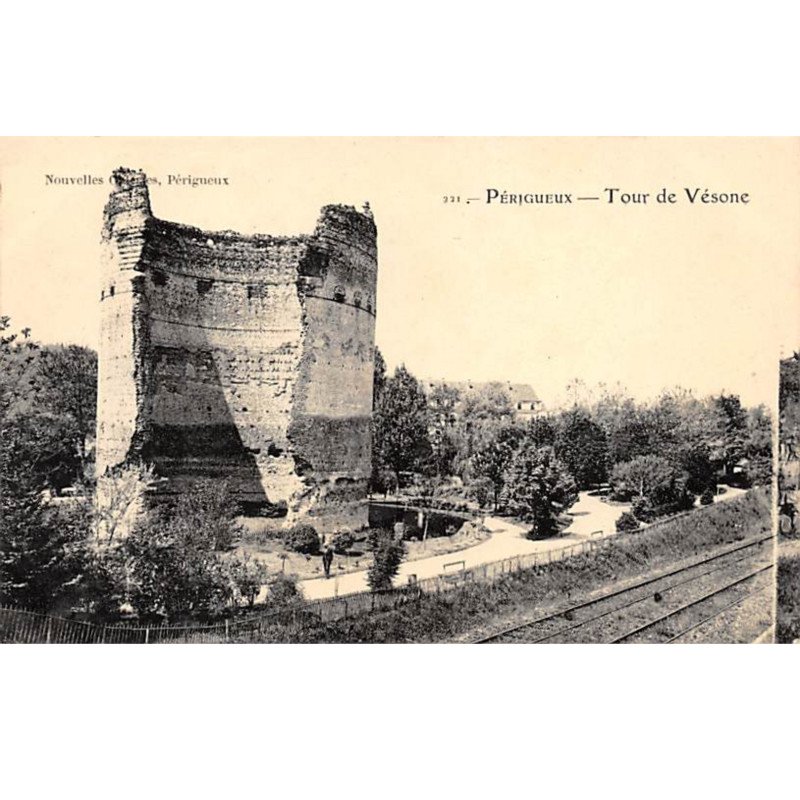 PERIGUEUX - Tour de Vésone - très bon état