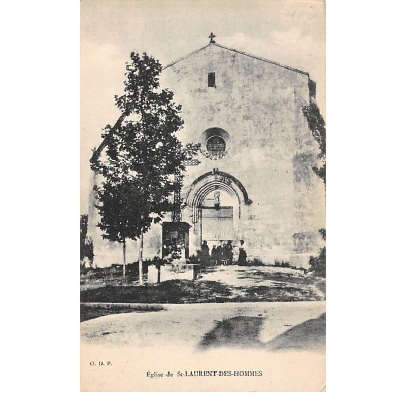 Eglise de SAINT LAURENT DES HOMMES - très bon état