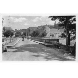 LE BUGUE - Avenue du Pont - très bon état