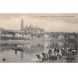 PERIGUEUX - La Cathédrale vue du Pont de Saint Georges - très bon état