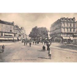 PERIGUEUX - La Place Daumesnil - très bon état