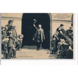 NANTES - GREVES 1908 - M. GUIST'HAU élu Maire à l'unanimité quitte la mairie pour la préfecture - très bon état