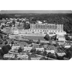 Vue aérienne - Village Sanitaire de CLAIRVIVRE - Grand Hôtel et Magasins généraux - très bon état