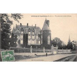 Château de COURTALAIN - Vue prise de la Route d'Arrou - très bon état