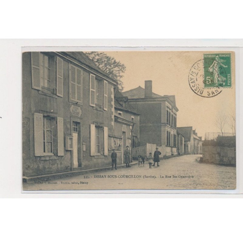 DISSAY SOUS COURCILLON - La rue ste Geneviève - école - très bon état