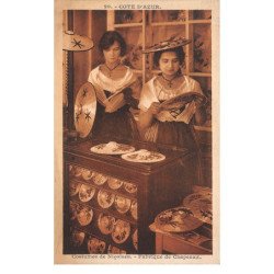 Costumesde Niçoises - Fabrique de Chapeaux - très bon état
