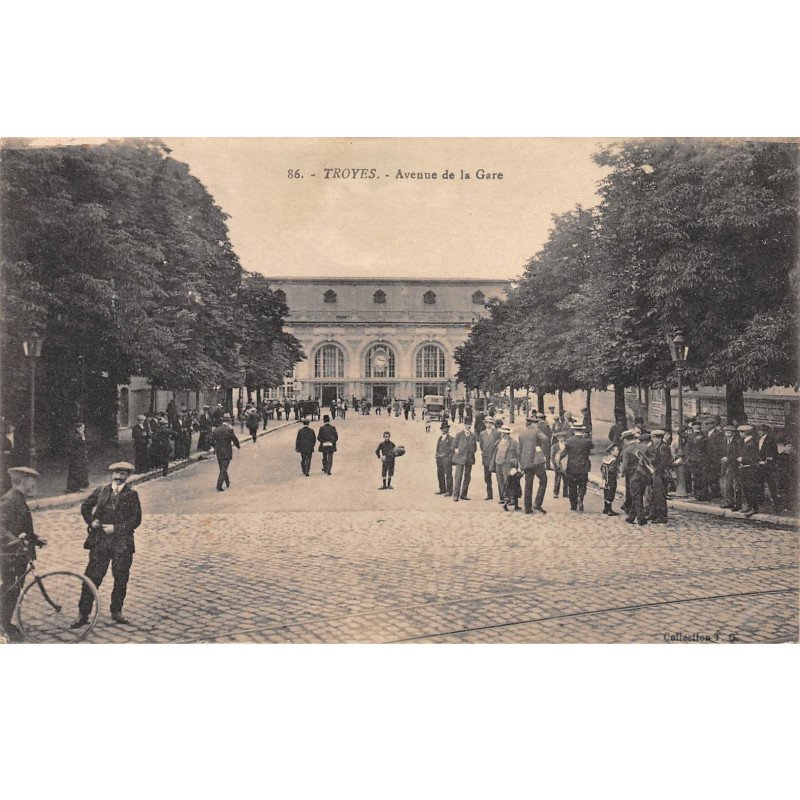 TROYES - Avenue de la Gare - très bon état