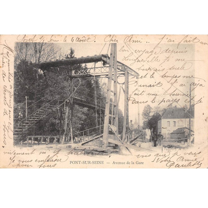 PONT SUR SEINE - Avenue de la Gare - très bon état
